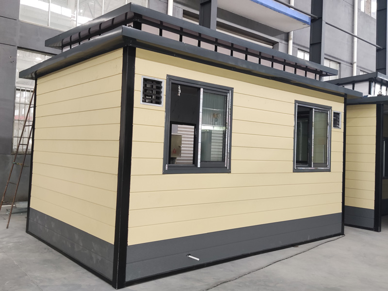 �������