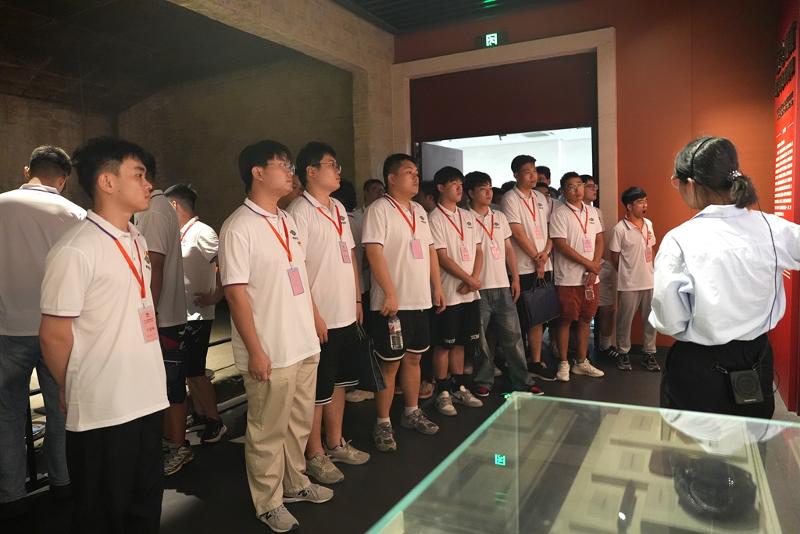2024年7月25日，公司組織新入職員工到楊開慧紀念館接受愛國主義教育